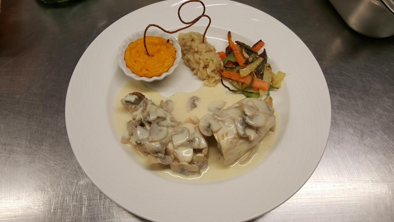 Logis Doubs Rivage Hotel Charette-Varennes Bagian luar foto