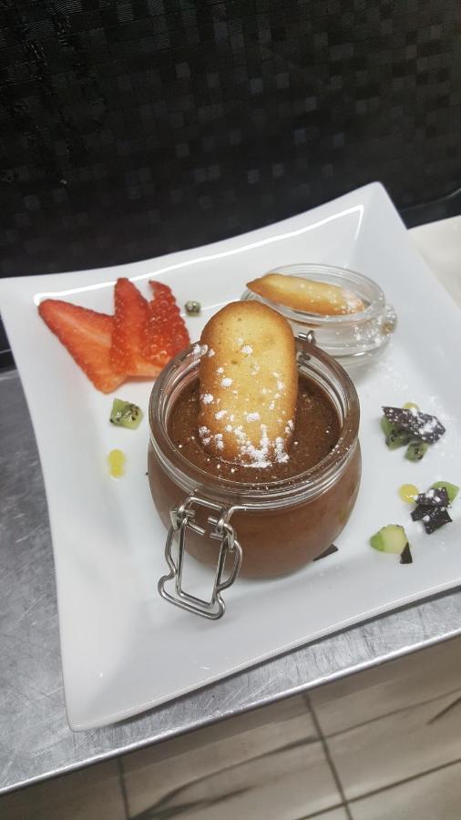 Logis Doubs Rivage Hotel Charette-Varennes Bagian luar foto