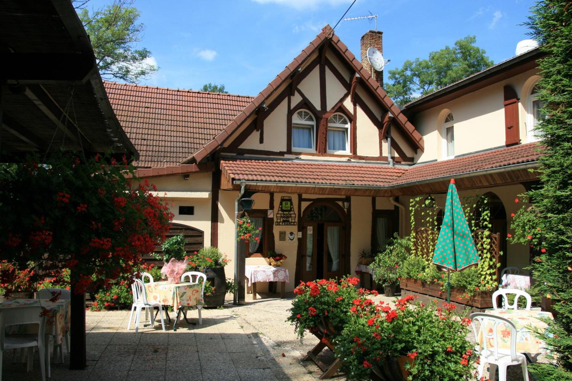 Logis Doubs Rivage Hotel Charette-Varennes Bagian luar foto